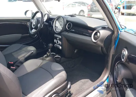 2010 Mini Cooper S z USA, uszkodzony, nr VIN WMWMF7C50ATZ73876